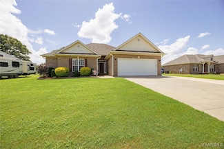 207 Pine Level Ridge, Deatsville, AL 36022