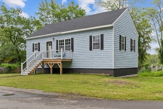 67 Elliott Ave, Dracut, MA 01826