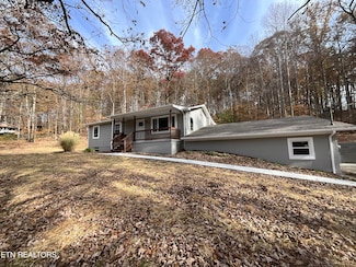 7516 Wood Rd, Corryton, TN 37721