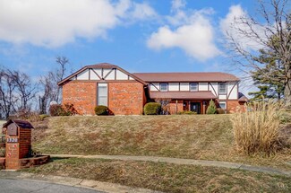 1320 Hunter Ct, Fairfield, OH 45014