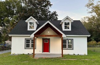 1826 Hamilton St, Quincy, FL 32351