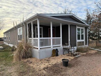 18686 Kelly Ave, Hershey, NE 69143