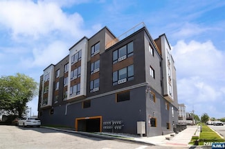 401 E Central Blvd Unit 3-A, Palisades Park, NJ 07650