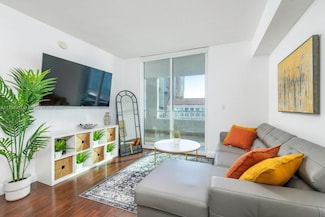 170 SE 14th St Unit 1905, Miami, FL 33131