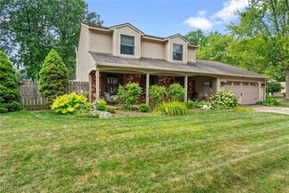1705 Rosecrest Dr, Lorain, OH 44053