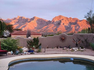 1105 W Moonlit Place, Tucson, AZ 85737