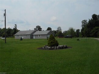 246 Golden Meadow Dr, Colliers, WV 26035