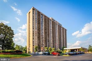 3701 S George Mason Dr Unit 710N, Falls Church, VA 22041