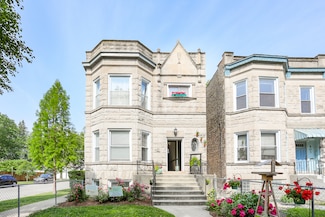 401 N Humphrey Ave, Oak Park, IL 60302