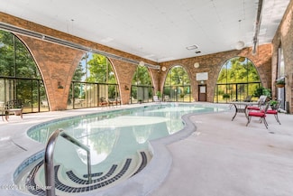 1602 Gardiner Ln Unit 222, Louisville, KY 40205