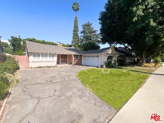 6646 Mammoth Ave, Van Nuys, CA 91405