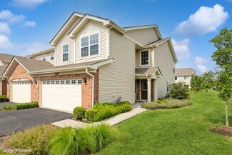 1160 Kingsmill Dr, Algonquin, IL 60102