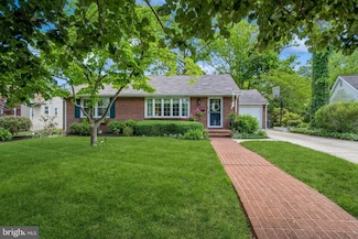 829 Cedar Ave, Haddonfield, NJ 08033