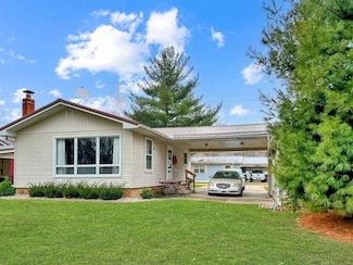 254 Mallard Ln, Garnavillo, IA 52049