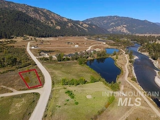 7 Singing Springs Way, Garden Valley, ID 83622