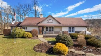 8000 Stone Castle Rd, Athens, OH 45701