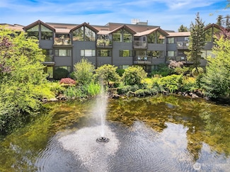 19428 Aurora Ave N Unit 427, Shoreline, WA 98133