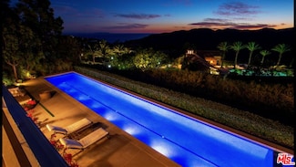 16895 Calle de Sarah, Pacific Palisades, CA 90272