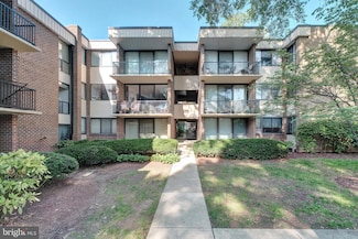 9804 Georgia Ave Unit 23-102, Silver Spring, MD 20902