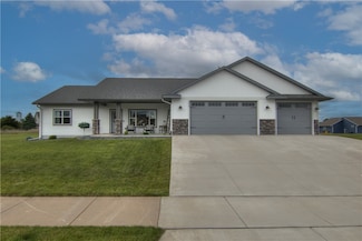 1040 Wissota Green Pkwy, Chippewa Falls, WI 54729