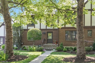 518 Piermont Ave S, Rivervale, NJ 07675