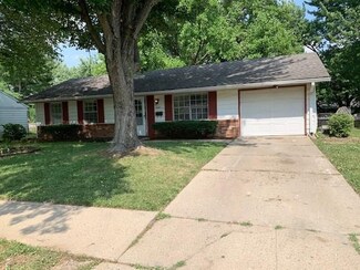 4049 Whitaker Dr, Indianapolis, IN 46254