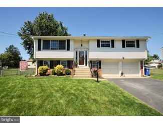 515 Hartford Dr, Cinnaminson, NJ 08077