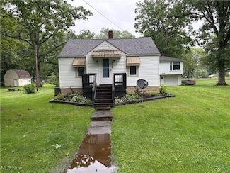 4442 La France St, Newton Falls, OH 44444