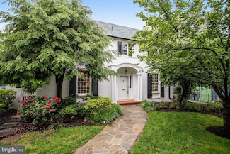 2739 Chesapeake St NW, Washington, DC 20008