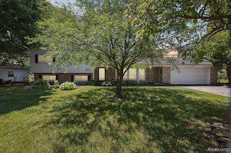 6741 Picketts Way, Lansing, MI 48917