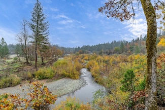 1700 Abegg Rd, Merlin, OR 97532