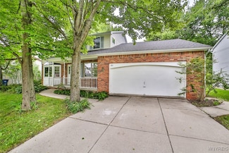 503 Glen Oak Dr, East Amherst, NY 14051