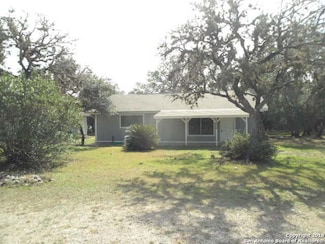 2834 Candlelight Dr, Canyon Lake, TX 78133