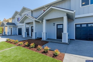 735 N Periander, Harrisburg, OR 97446