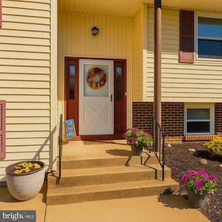 103 Hemlock Dr, North Wales, PA 19454
