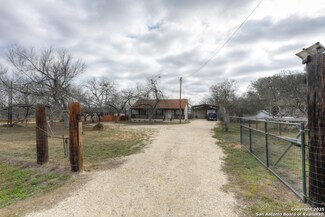 13520 Wheeler Rd, Atascosa, TX 78002