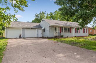 4203 H St, Amana, IA 52203