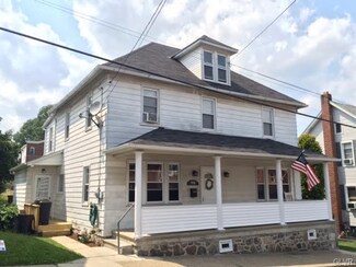 112 Garibaldi Ave, Roseto, PA 18013