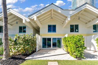 100 S Pointe Dr Unit 12, Miami Beach, FL 33139
