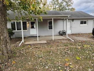 6215 Custer St, South Rockwood, MI 48179