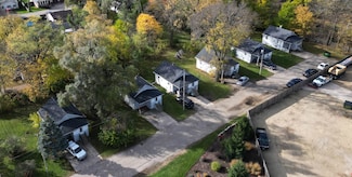 826 Sharpes Ct, Beloit, WI 53511