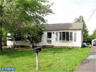 549 State St, East Greenville, PA 18041