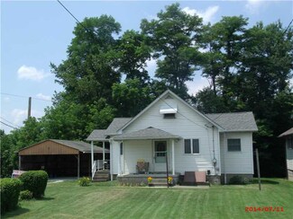 98 Front St, Ford City, PA 16226