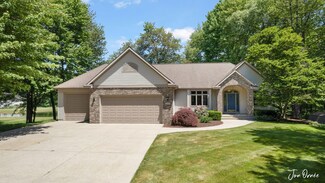 6640 Holly Dr, West Olive, MI 49460