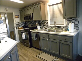 8811 Canoga Ave Unit 542, Canoga Park, CA 91304