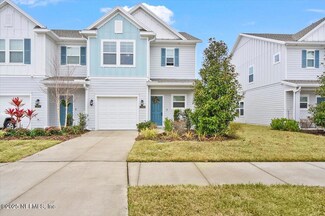 12842 Josslyn Ln, Jacksonville, FL 32246
