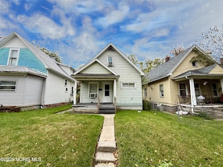 1321 Gordon St, Toledo, OH 43609