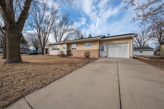 208 E Fairview Ave, Olivia, MN 56277