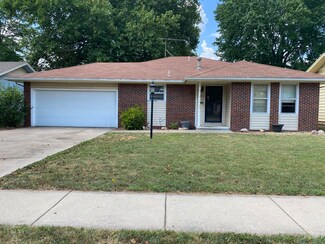 1119 E Cambridge St, Springfield, MO 65807