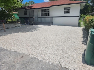 2251 NW 60th St, Miami, FL 33142